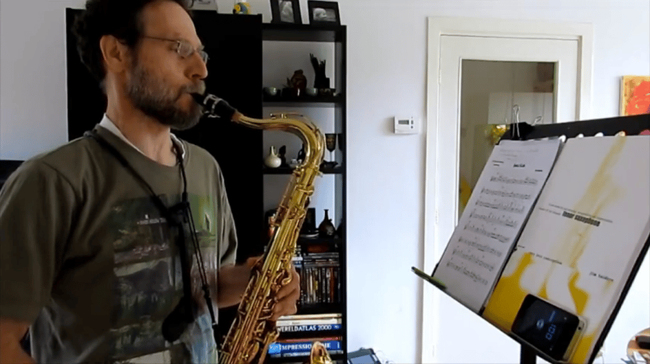 Try Free Jazz Saxophone Lessons from Eric Marienthal